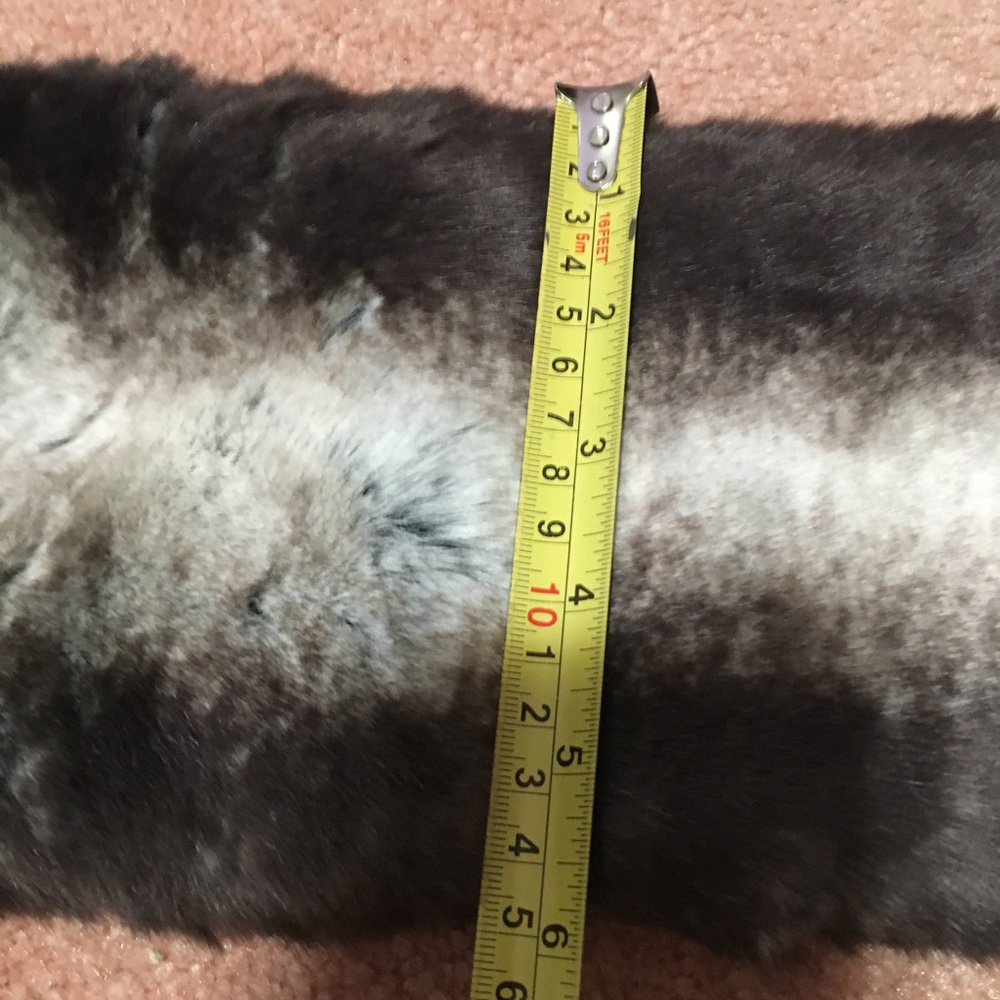Animal friendly faux fur color\scarf - Picture 10 of 16